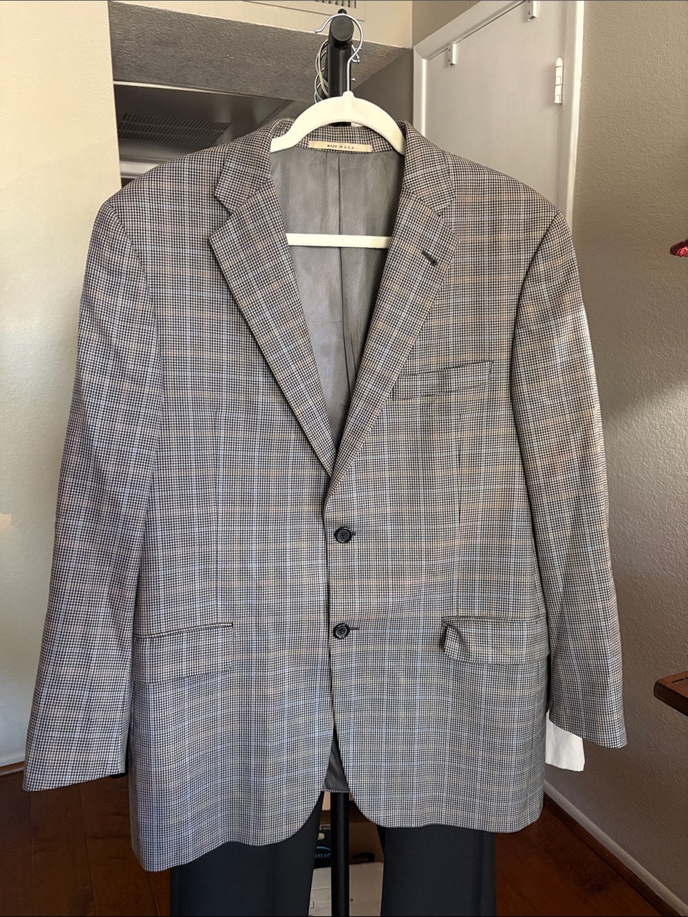 Burberry London - Men's Gray Glen Plaid Sport Coat - Tailored Two-Button Blazer